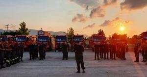 Pompierii români reiau lupta cu flăcările în Grecia. Salvatorii intervin pentru a proteja trei localităţi din zona Attica