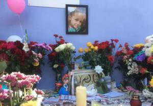 Anastasia, o fetiţă de nici 9 anişori, a fost violată şi ucisă de un fost poliţist, luptător al Forţele Speciale, în Rusia. Criminalul a ascuns cadavrul o lună şi jumătate