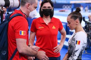 Larisa Iordache, lacrimi amare după ce a ratat finala olimpică la bârnă: "Nu vom înțelege niciodată de ce drumul pe care ni-l alegem este atât de dur cu noi"