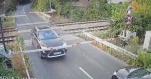 Șoferul cu Lexus care a rupt bariera CFR, la Brănești, a făcut un accident rutier aproximativ două ore mai târziu