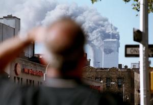 11 septembrie 2001, momentul care a îndoliat Statele Unite şi remodelat lumea. Atacurile teroriste care au şocat întreaga planetă, în imagini