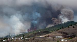 Vulcanul Cumbre Vieja a erupt. Locuitorii de pe insula La Palma, evacuaţi de autorităţi