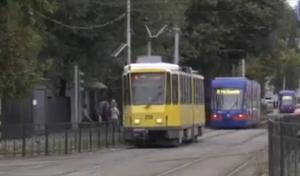 Tramvaiul, autobuzul, maşina sau bicicleta: cine ajunge mai repede? Experiment inedit realizat în Oradea