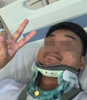 Un smartwatch, salvarea unui bărbat de 24 de ani, rănit grav într-un accident de motocicletă: Dispozitivul a apelat singur numărul de urgenţă, în Singapore