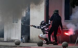 Galerie Foto | Locuitorii din Muntenegru protestează împotriva noului mitropolit sârb al ţării. Poliţiştii au folosit gazele lacrimogene pentru îndepărtarea mulţimii