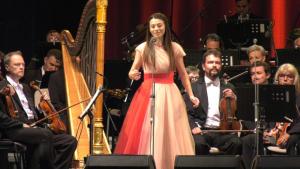 Concert inedit la Oradea: Jose Carreras şi Laura Bretan, pe aceeaşi scenă. Orchestra Filarmonicii a fost dirijată de nepotul celebrului tenor