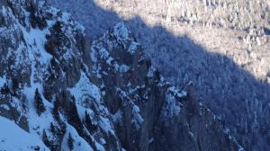 Trupul alpinistei moarte în Bucegi nu a fost încă ridicat, nici după şase zile, de la locul tragediei. Explicaţia salvamontiştilor