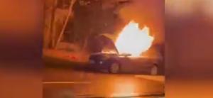 La un pas de tragedie, în Botoşani: unui şofer i-a luat foc maşina în mers