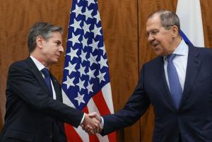 Întâlnirea Blinken - Lavrov, după ce Moscova a cerut retragerea NATO din România. ”SUA vor prezenta Rusiei un răspuns scris”