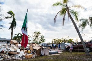 Bilanţul distrugerilor provocate de Uraganul Ian: cel puţin 110 morți şi 300.000 de oameni rămaşi fără electricitate