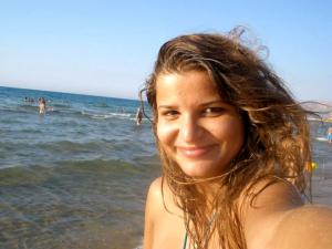 Ana Maria, o tânără româncă însărcinată, a fost ucisă de iubitul italian şi aruncată în şanţ. După 3 ani de la oroare, instanța l-a scăpat pe criminal de închisoarea pe viață