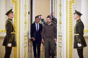 Întrevedere surpriză în Ucraina: Rishi Sunak s-a întâlnit cu Volodimir Zelenski la Kiev, în prima sa vizită oficială de când a preluat funcţia de prim-ministru al Marii Britanii
