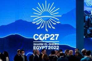 Acord istoric la COP27: Se va înfiinţa un fond destinat ţărilor sărace afectate de dezastrele climatice