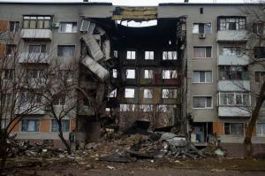 Rusia încearcă să recucerească orașele pierdute; bombardează Herson. Luptele se intensifică, riposta lui Putin