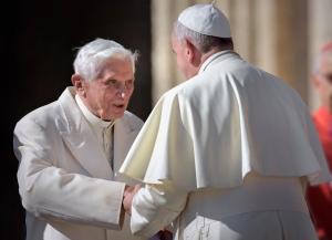 Papa emerit Benedict al 16-lea este grav bolnav. Starea lui de sănătate s-a înrăutăţit "din cauza vârstei înaintate"