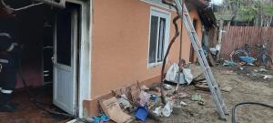 Doi soţi din Olt şi-au găsit sfârşitul într-un incendiu care le-a mistuit casa. Nu au putut să se salveze