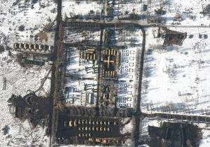 Rusia îşi suplimentează trupele în Belarus. Noi echipamente militare surprinse din satelit, aproape de graniţa cu Ucraina
