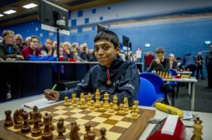 „Şah-mat” pentru Magnus Carlsen. Campionul mondial la șah a fost învins de un indian de 16 ani