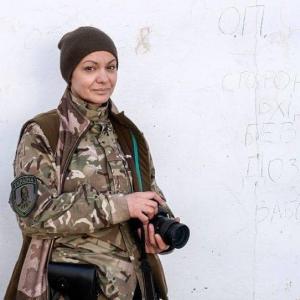 O mamă a cinci copii a murit cu arma în mână apărând Kievul. "Vom câştiga acest război şi ne vom răzbuna"