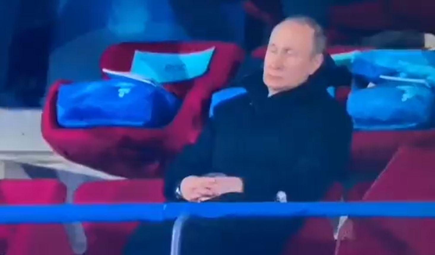 Vladimir Putin ar fi adormit în momentul defilării delegaţiei Ucrainei din ...