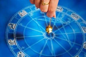 Horoscop 6 februarie 2022. Investiții importante și schimbări în plan profesional pentru majoritatea zodiilor