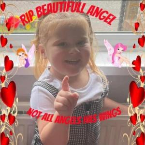 „Îngerașul meu, tati te iubește foarte mult”. O fetiţă de 4 ani a murit, fratele de 3 ani este în stare critică, după un accident teribil pe o autostradă din UK