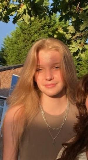 O adolescentă de 17 ani a fost găsită moartă într-o pădure din Anglia. Fata fusese dată dispărută de o zi, după ce nu a mai ajuns acasă
