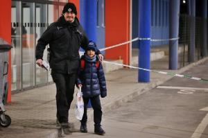 ”Pentru mama a fost cel mai greu”. Povestea băiețelului ucrainean care a trecut singur granița în Slovacia, cu un număr de telefon scris pe mână