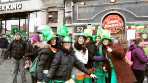 Sfântul Patrick - 17 martie. Sărbătoare în cinstea protectorului spiritual al Irlandei: petrecerile devenite tradiţie se ţin lanţ