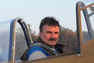 A fost ultimul zbor pentru Dan Ştefănescu. Pilotul trecuse pe lângă moarte în 2017, când avionul de pasageri pe care îl conducea a rămas fără un motor