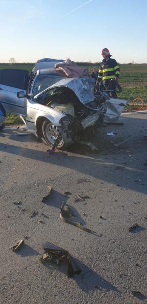 "A distrus o familie!" Şoferiţa care a provocat accidentul din Timiş, în care trei membri ai unei familii au murit, s-a stins din viaţă la spital