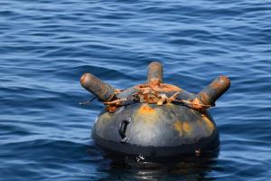 Cum au distrus Forţele Navale Române mina care plutea în zona Midia. Comandantul puitorului: "Avea o încărcătură TNT în jur de 20 de kg"