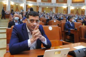 Partidul AUR pierde voturi după acuzaţiile privind atitudini pro-ruse ale unor membri de partid. Cu cine ar vota românii - sondaj