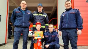 Gabriel, un mic pompier din Iași, și-a întâlnit adevăraţii eroi în ziua în care a împlinit cinci anișori