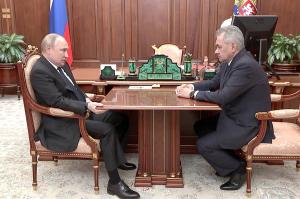 Putin declară victoria la Mariupol și ordonă asediu la Azovstal: Să nu treacă nicio muscă. Ordon anularea asaltului asupra uzinei