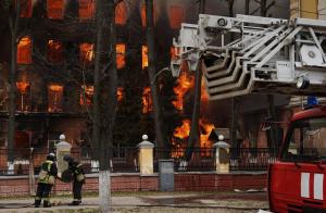 Șase morți și zece persoane dispărute, într-un incendiu la un institut de cercetare în domeniul Apărării din Rusia