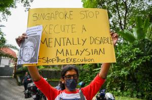 Un bărbat care suferea de o boală mentală, executat în Singapore pentru trafic de droguri. Proteste faţă de decizia judecătorilor