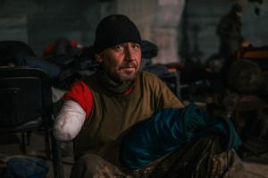"Întreaga lume civilizată trebuie să vadă!". Imagini dramatice cu ultimii supravieţuitori din Azovstal. Luptătorii continuă să reziste, infirmi și înfometați
