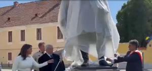 Scandal la vizita președintelui Ungariei în Alba Iulia, la dezvelirea statuii lui Bethlen Gábor. Senator român: "Cred că se întoarce Mihai Viteazu în mormânt"