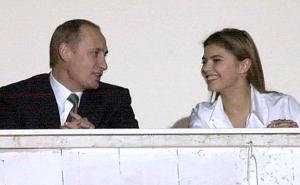 Alina Kabaeva, presupusa iubită a lui Vladimir Putin, este pe lista de sancțiuni propusă de UE. Americanii s-au temut s-o sancționeze