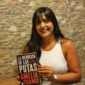 "Revolta curvelor", biografia-manifest a Ameliei Ţigănuş. Cum a reuşit o gălăţeancă, vândută pentru 300 de euro în Spania, să inspire lupta împotriva exploatării sexuale