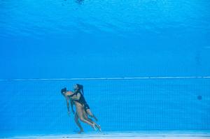 Înotătoarea americană Anita Alvarez a leșinat în bazin în timpul Campionatelor Mondiale de la Budapesta