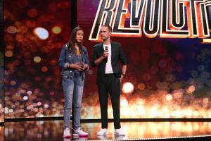 Duminică, de la 21:00, la Antena 1: Distracție cu de toate la Stand-Up Revolution: un concurent din Mexic îl învață reggaeton pe juratul Dan Badea