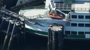 Accident naval în portul Seattle. Un feribot a fost scăpat de sub control şi s-a izbit de terminal