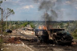 Război Rusia - Ucraina, ziua 130 LIVE TEXT. Rușii susțin că au cucerit oraşul Lisichansk. Noi bombardamente și în Slaviansk, bază strategică a armatei ucrainene