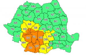Meteo: Ploi torențiale, grindină și vijelii lovesc în Gorj, Dolj, Olt, Argeş, Vâlcea, Sibiu, Alba şi Hunedoara, în următoarele ore