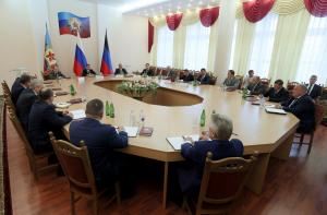 Dmitri Medvedev a vizitat Donbasul la ordinul lui Putin. Omul rușilor în Zaporojie vrea referendum de anexare pe 11 septembrie