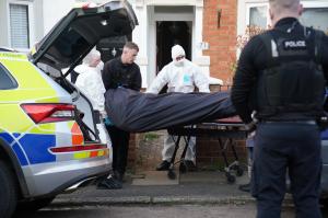 Profesoară acuzată de uciderea iubitului. Bărbatul a fost găsit după patru zile de săpături, îngropat în spatele casei din Anglia
