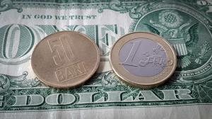 Dolarul a sărit peste euro. Curs BNR marţi, 23 august 2022: 4,8851 lei pentru un euro, 4,9225 lei pentru un dolar