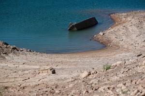 Rămăşiţele unui bărbat de 42 de ani care s-a înecat în urmă cu 20 de ani, descoperite într-un lac secat din cauza secetei extreme din SUA
